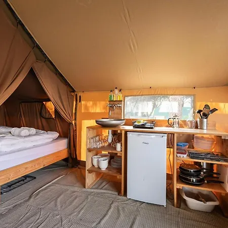 Huttopia Lagoa De Campsite *
