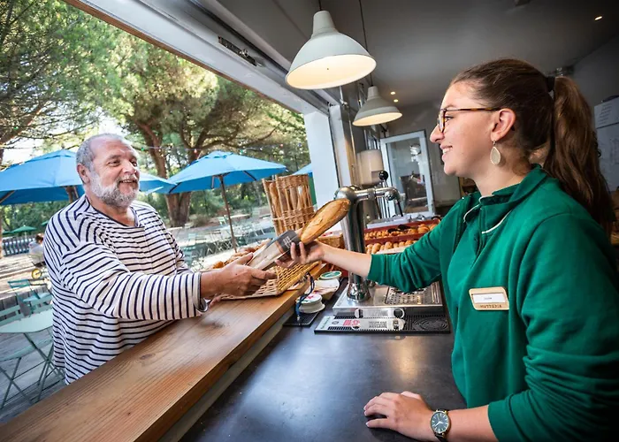 Huttopia Lagoa De Obidos 캠프장 *